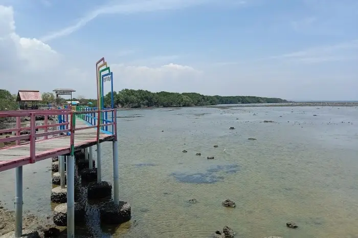 Kutang Beach Lamongan